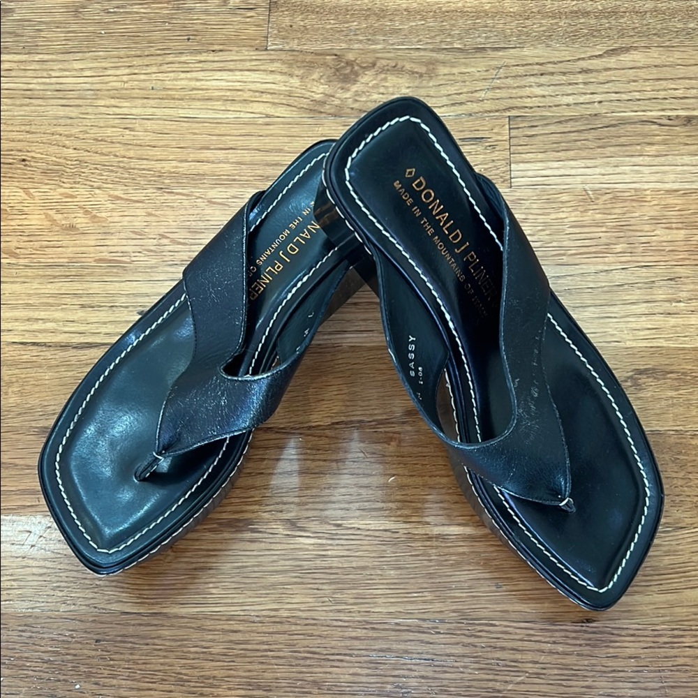 Donald J. Pliner Black Sandals Flip-Flops